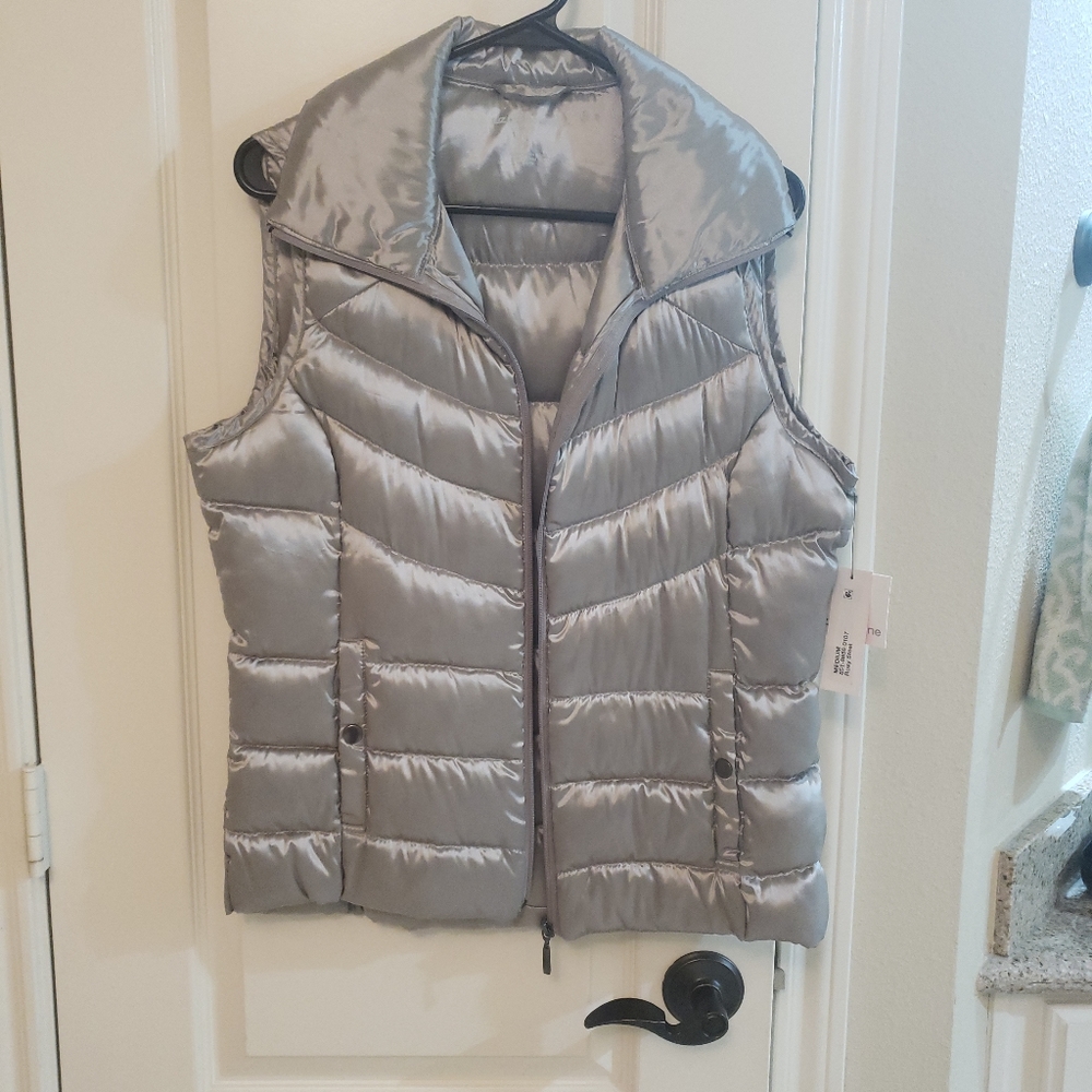 Liz Claiborne Puffy Vest
